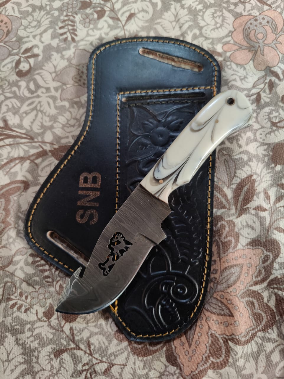 Custom’s Handmade Skinning Knife – Precision & Power 🔪🔥